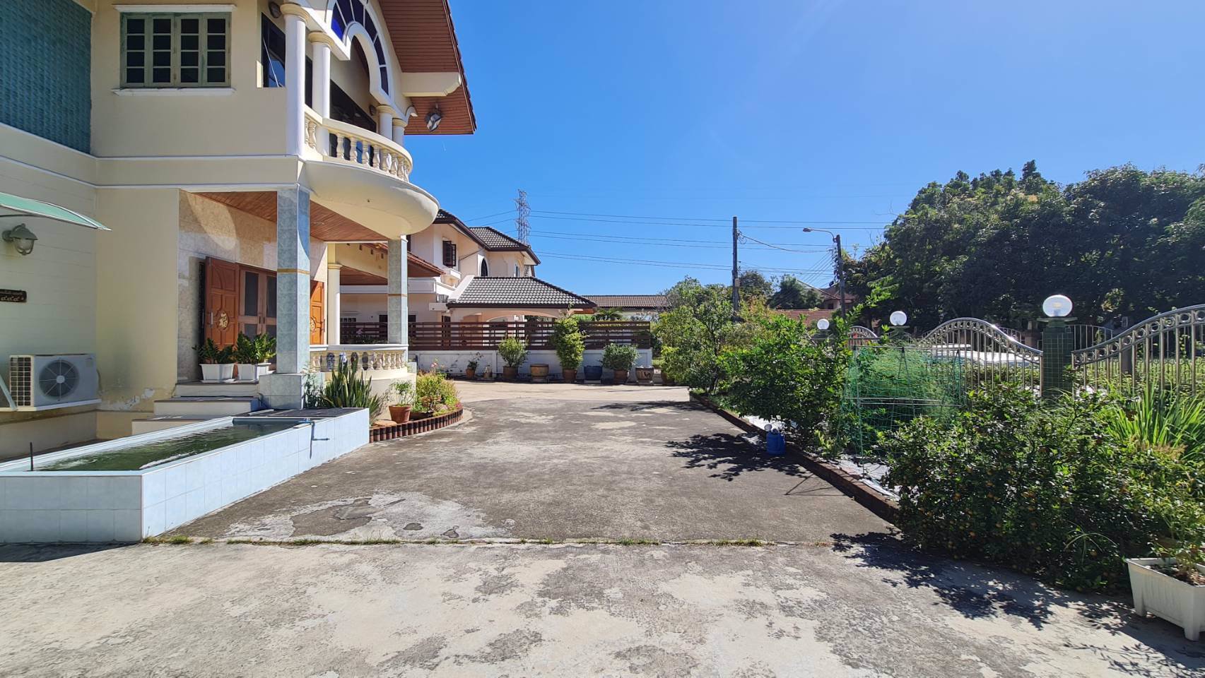 ขายบ้านพร้อมที่ดิน-2-แปลง-หมู่บ้านภัสรี-ถนนพุทธมณฑลสาย-2-เขตบางแค-กรุงเทพมหานคร