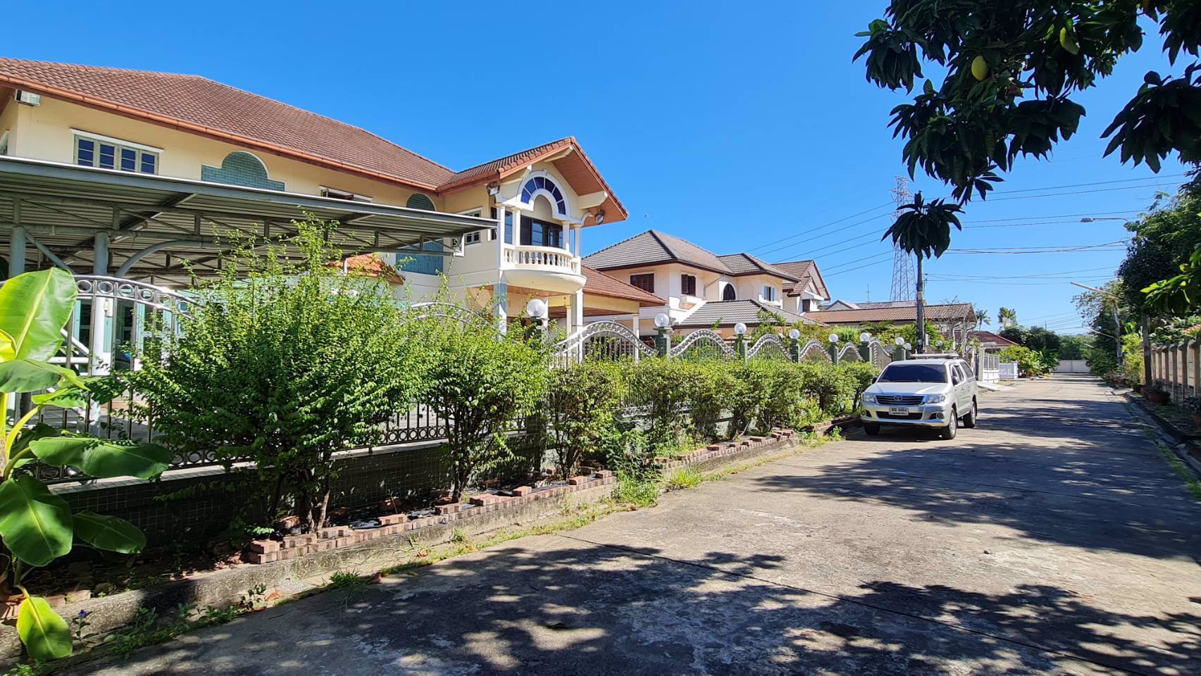 ขายบ้านพร้อมที่ดิน-2-แปลง-หมู่บ้านภัสรี-ถนนพุทธมณฑลสาย-2-เขตบางแค-กรุงเทพมหานคร