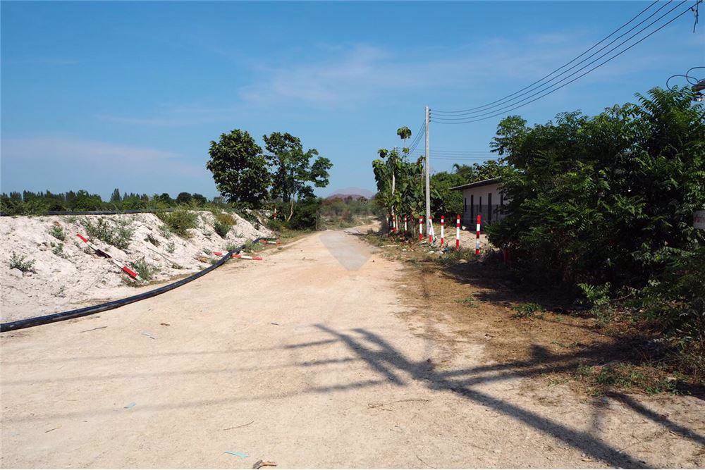 ขายที่ดิน-49-3-0-ไร่-ใกล้วัดไร่มะม่วงถนนเพชรเกษม-อชะอำ-จเพชรบุรี