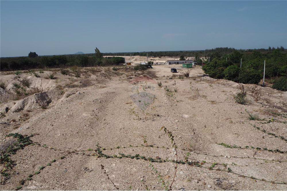 ขายที่ดิน-49-3-0-ไร่-ใกล้วัดไร่มะม่วงถนนเพชรเกษม-อชะอำ-จเพชรบุรี