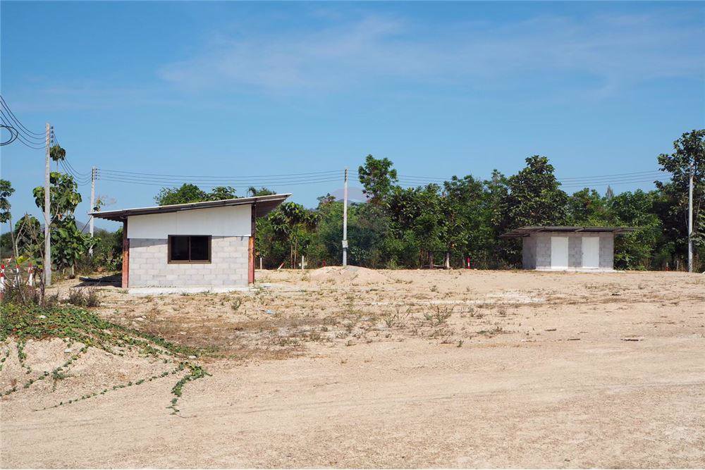 ขายที่ดิน-49-3-0-ไร่-ใกล้วัดไร่มะม่วงถนนเพชรเกษม-อชะอำ-จเพชรบุรี