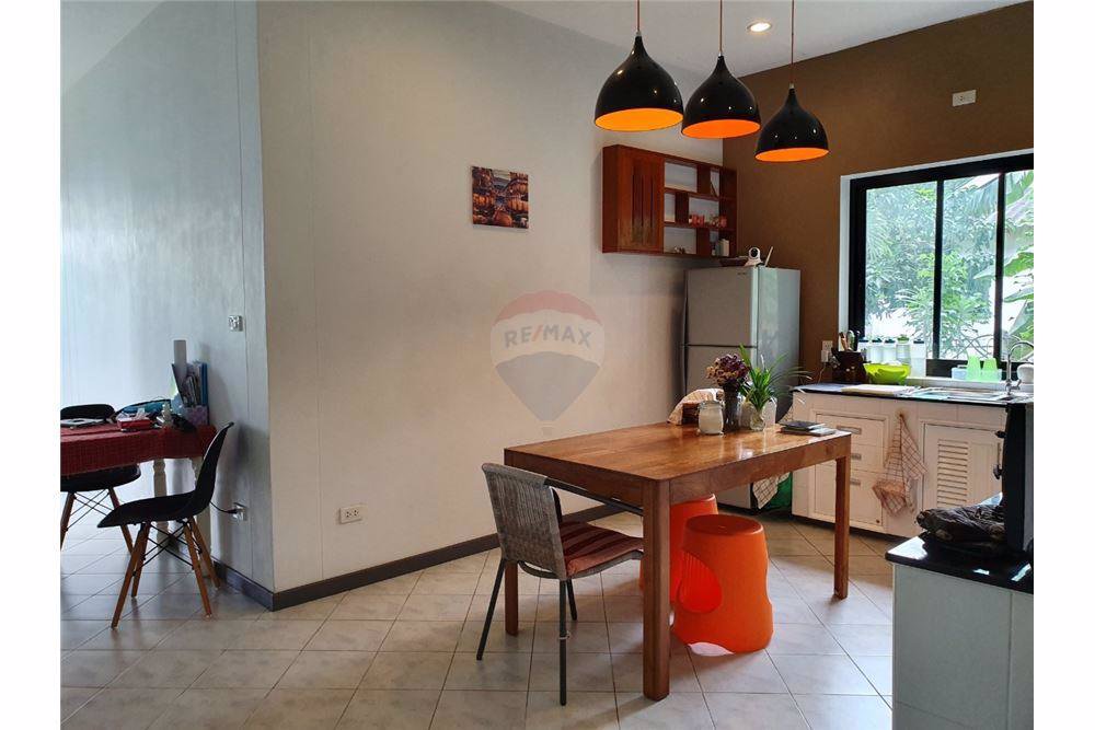 ขายแพ็คคู่​บ้านเดี่ยว​-พื้นที่​​-300-ตรม​-ที่ดิน​2000-ตรม-ที่ดินเปล่า​-ใกล้เขื่อนแม่งัด​