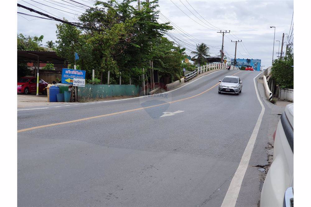 ขายอาคารพาณิชย์-3-ชั้น-43-ตรว-ถนนเพชรเกษม81