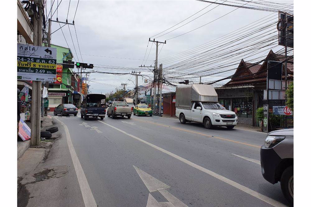 ขายอาคารพาณิชย์-3-ชั้น-43-ตรว-ถนนเพชรเกษม81