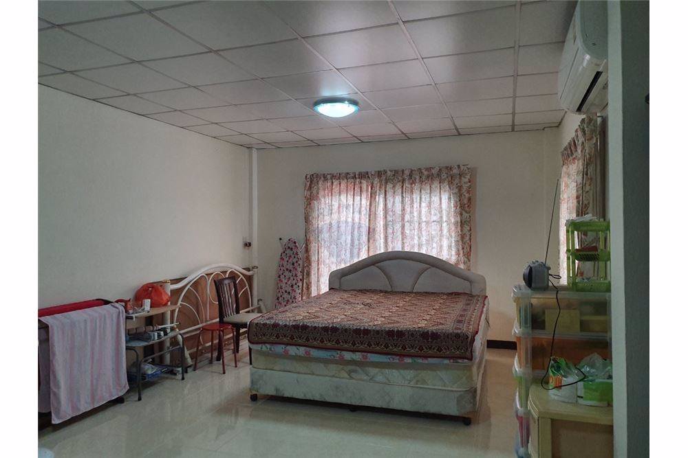 ขายทาวน์เฮ้าส์-2-ชั้น-30-ตรว-หมู่บ้านมารวยวิลล่า