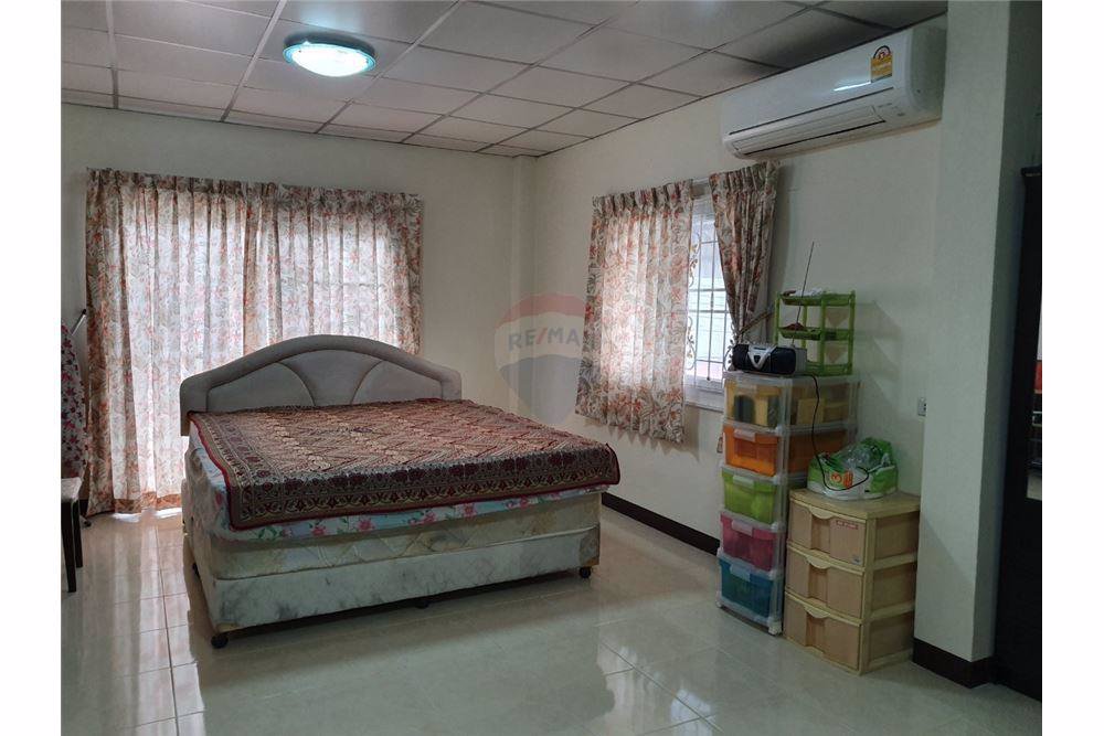 ขายทาวน์เฮ้าส์-2-ชั้น-30-ตรว-หมู่บ้านมารวยวิลล่า