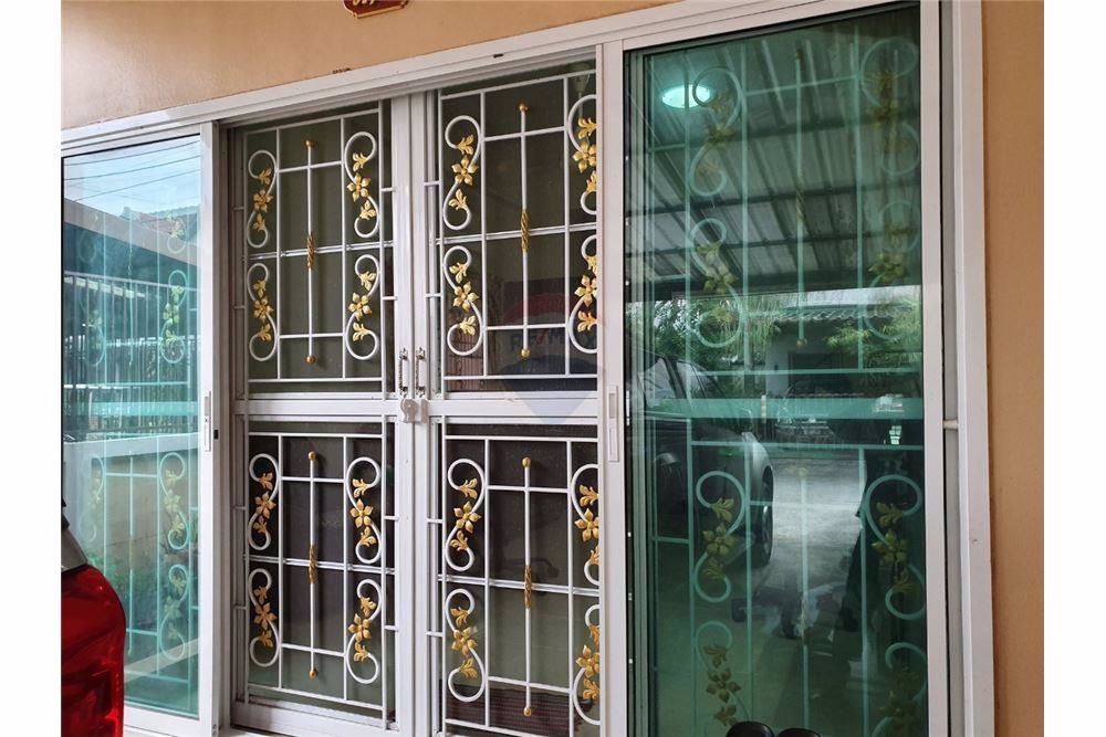 ขายทาวน์เฮ้าส์-2-ชั้น-30-ตรว-หมู่บ้านมารวยวิลล่า