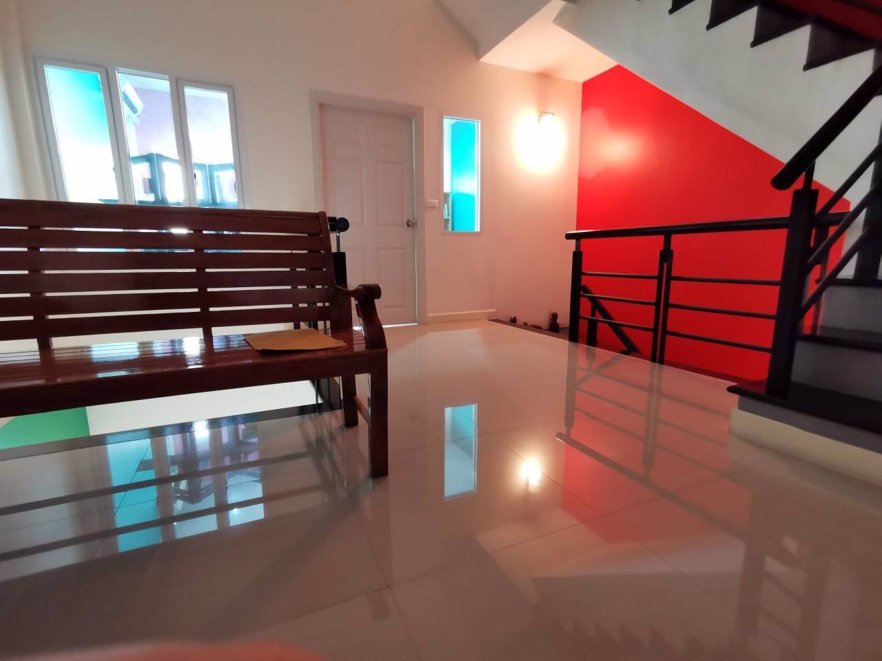 ขายทาวน์โฮม-4-ชั้น​-โครงการพรีเมี่ยมเพลส-นวมินทร์-ลาดพร้าว101-ราคาถูก