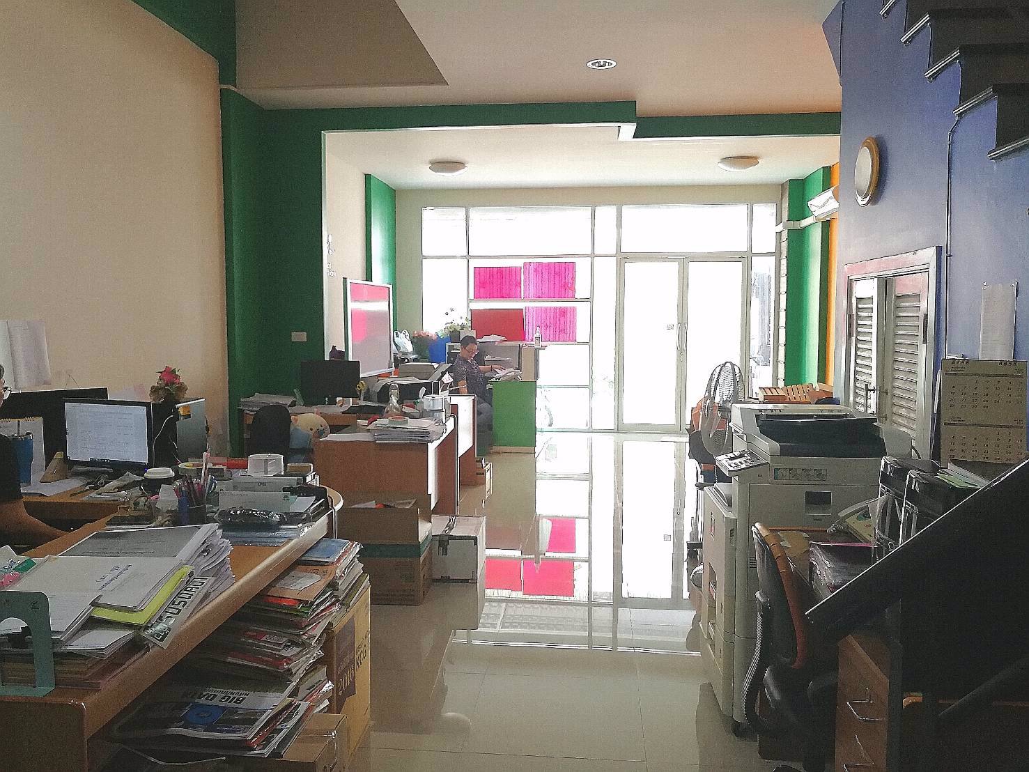 ขายทาวน์โฮม-4-ชั้น​-โครงการพรีเมี่ยมเพลส-นวมินทร์-ลาดพร้าว101-ราคาถูก