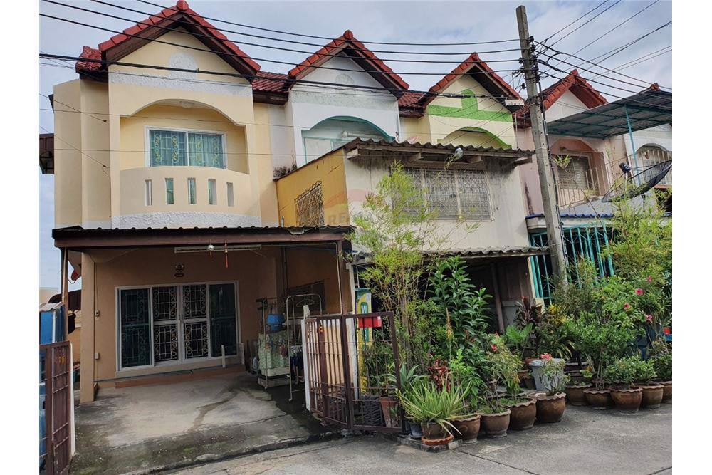 ขายทาวน์เฮ้าส์-2-ชั้น-30-ตรว-หมู่บ้านมารวยวิลล่า