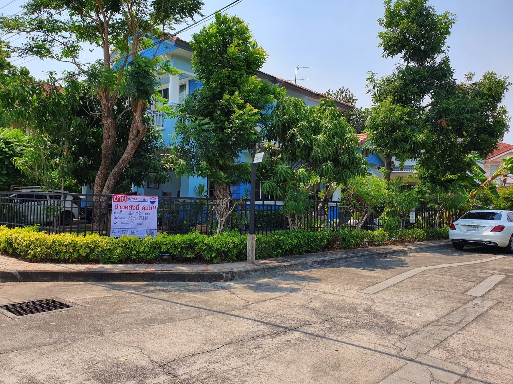 ขายบ้าน-หมู่บ้านมัณฑนา-เพชรเกษม81-2-ชั้น-92-ตรว-3ห้องนอน-3-ห้องน้ำ-แต่งสวย