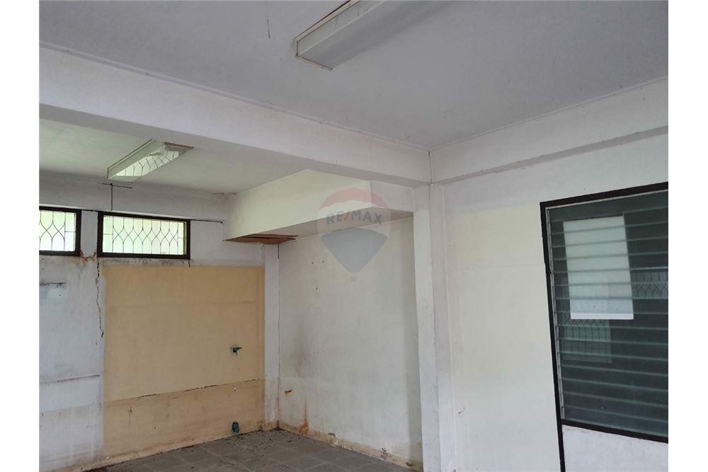 ขายที่ดิน-สิ่งปลูกสร้าง3015ตรว-ถนนเพชรเกษม-39แยก5