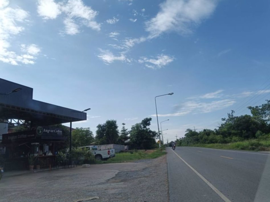 ขายที่ดิน-ทางเข้าเยื้องร้านยางนาช็อป-เนื้อที่-2ไร่