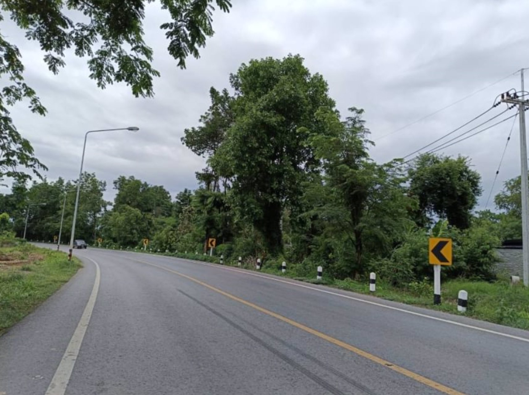 ขายที่ดิน-ทางเข้าเยื้องร้านยางนาช็อป-เนื้อที่-2ไร่