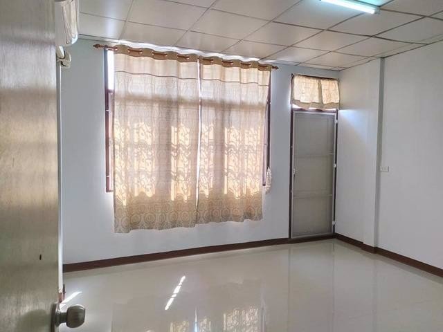 รหัสc2916-ให้เช่าทาวน์เฮ้าส์-2ชั้น-หมู่บ้านอยู่เจริญ-ใกล้-mrt-สุทธิสาร