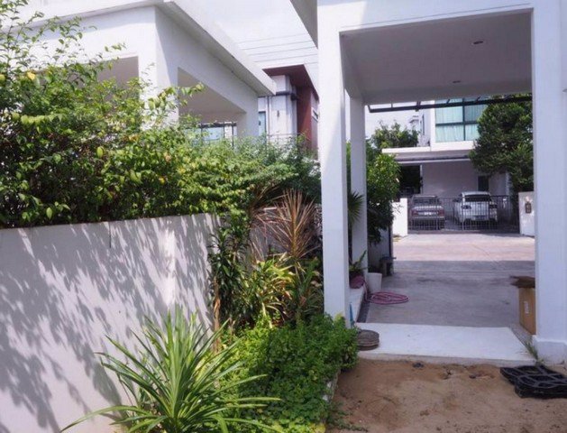 รหัสc2911-ให้เช่าบ้านเดี่ยว-2ชั้น-โครงการ-วี-ทู-อ่อนนุช-พระราม-9-หลังมุม-มีสวนข้างบ้าน-เฟอร์ครบ