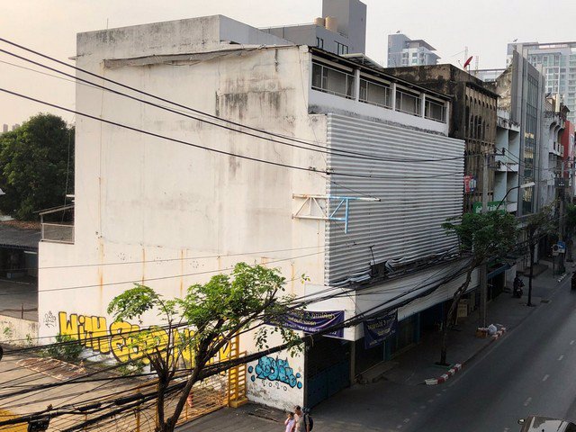 รหัสc2902-ให้เช่าอาคารพาณิชย์-4ชั้น-4คูหา-ทำเลย่านถนนสุขุมวิทใกล้bts-จอดได้ประมาณ-20คัน