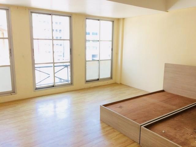 รหัสc2945-ให้เช่าทาวน์โฮม-5ชั้น-ย่านถนนสีลม-ใกล้-btsสุรศักดิ์และตากสิน-เหมาะทำธุรกิจหลายประเภท