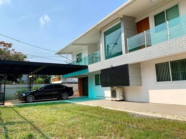 รหัสc2944-ให้เช่าบ้านเดี่ยวสไตล์โมเดิร์น-ถนนพหลโยธิน-ซอยเสนานิคม1-ใกล้-bts-เสนานิคม