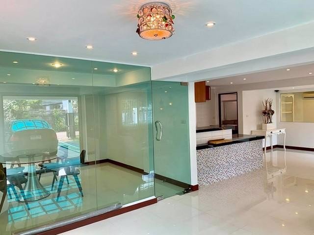 รหัสc2944-ให้เช่าบ้านเดี่ยวสไตล์โมเดิร์น-ถนนพหลโยธิน-ซอยเสนานิคม1-ใกล้-bts-เสนานิคม