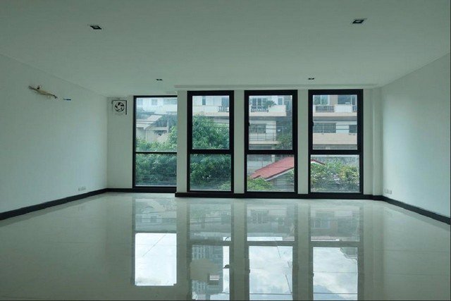 รหัสc3020-ให้เช่าทาวน์โฮม-3ชั้น-มีชั้นลอย-ทำเลใจกลางเมืองใกล้btsช่องนนทรี-ถนนนราธิวาสราชนครินทร์