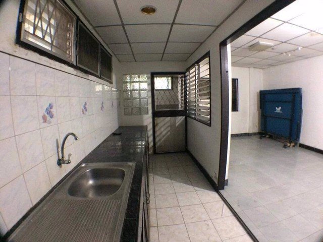 รหัสc3042-ให้เช่าบ้านเดี่ยว-2ชั้น-ถนนนวมินทร์-บึงกุ่ม-เหมาะทำที่กอาศัยเลี้ยงสัตว์ได้