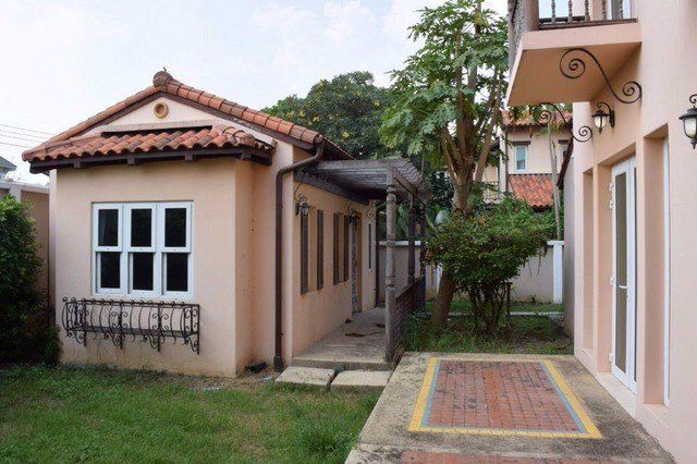 รหัสc3096-ให้เช่าบ้านเดี่ยว-2ชั้น-สไตล์แคลิฟอร์เนีย-ถนนบางนาตราด-กม7-บ้านสวยพร้อมอยู่