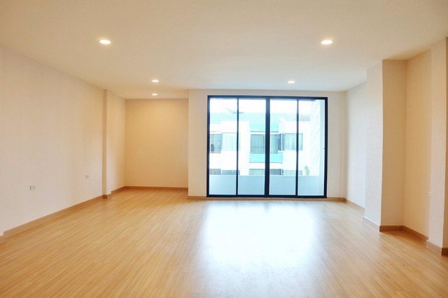 รหัสc3115-ขายโฮมออฟฟิศ-3ชั้น-สุขุมวิท77-ใกล้-btsอ่อนนุช-ตกแต่งสวยพร้อมใช้งาน