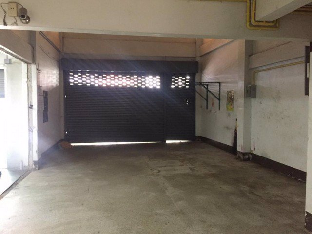 รหัสc3132-ให้เช่าและขายอาคารพาณิชย์-3ชั้น-2คูหา-ถนนลาดพร้าววังหิน-หลังมุม