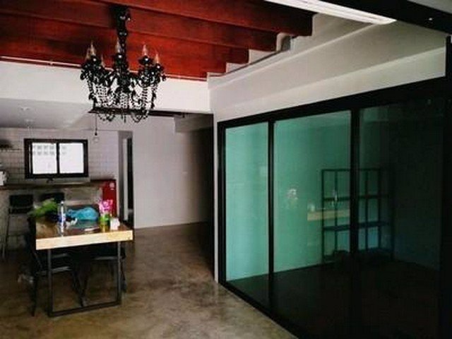 รหัสc3131-ให้เช่าทาวน์เฮ้าส์-2ชั้น-ตกแต่งใหม่-ถนนลาดพร้าว-ใกล้-mrtลาดพร้าว