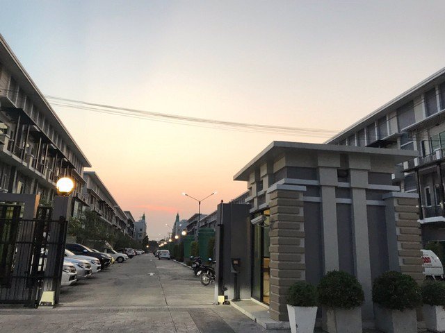 รหัสc3126-ให้เช่าทาวน์โฮม-3ชั้น-โครงการเดอะฮัมบูร์ก-รามอินทรา-รามคำแหง-ถนนหทัยราษฎร์