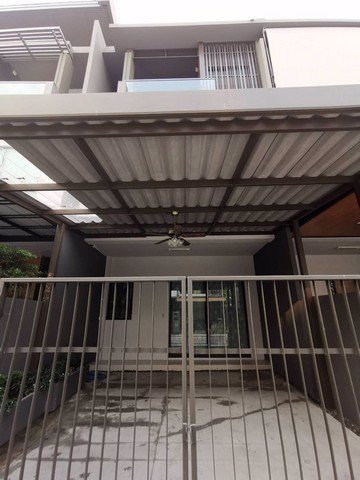 รหัสc3125-ให้เช่าทาวน์โฮม-3ชั้น-โครงการ-the-landmark-สุคนธสวัสดิ์25-เอกมัย-รามอินทรา