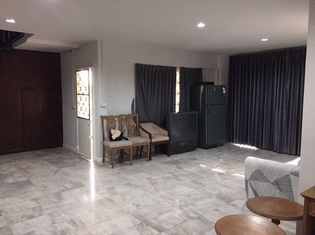 รหัสc3124-ให้เช่าบ้านเดี่ยวเนื้อที่-213ตารางวา-ถนนบางแวก-เขตบางแค-จอดรถได้-10คัน