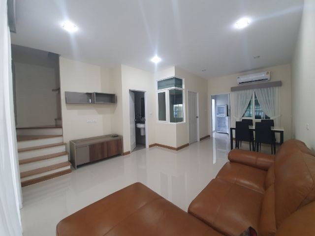 รหัสc3117-ให้เช่าและขายทาวน์โฮม-2ชั้น-หมู่บ้าน-golden-town-บางนา-สวนหลวง3