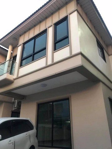 รหัสc3141-ให้เช่าบ้านแฝด-2ชั้น-ถนนลาดพร้าวซอย80-บ้านตกแต่งสวยพร้อมอยู่