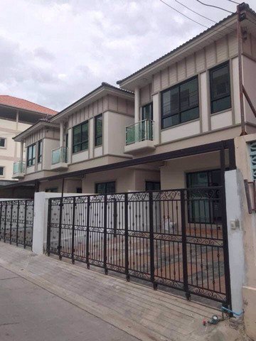 รหัสc3141-ให้เช่าบ้านแฝด-2ชั้น-ถนนลาดพร้าวซอย80-บ้านตกแต่งสวยพร้อมอยู่