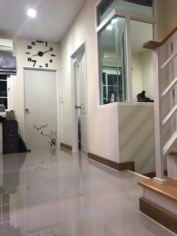 รหัสc3167-ให้เช่าทาวน์โฮม-2ชั้น-หมู่บ้านโกลเด้นทาวน์-บางนา-สวนหลวง-เฟอร์นิเจอร์ครบพร้อมอยู่