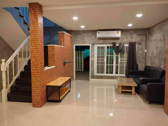 รหัสc3166-ให้เช่าทาวน์เฮ้าส์-2ชั้น-ตกแต่งสวยพร้อมเฟอร์นิเจอร์-ถนนสุขุภิบาล5-สายไหม