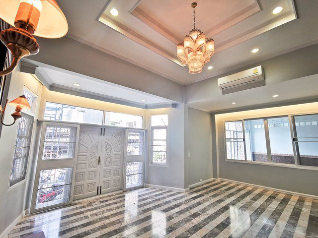 รหัสc3184-ให้เช่าและขาย-townhouse-3ชั้น-รีโนเวทใหม่-6ห้องนอน-สาธุประดิษฐ์-พระราม3