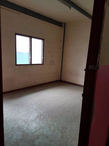 รหัสc3182-ให้เช่าโกดังพร้อมออฟฟิศและห้องพักคนงานย่านประตูน้ำพระอินทร์-อยุธยา