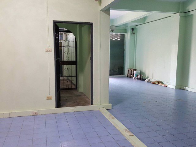 รหัสc3173-ให้เช่าอาคารพาณิชย์-3ชั้น-2คูหา-ถนนพระราม2-ซอยติดกับโลตัสพระราม2