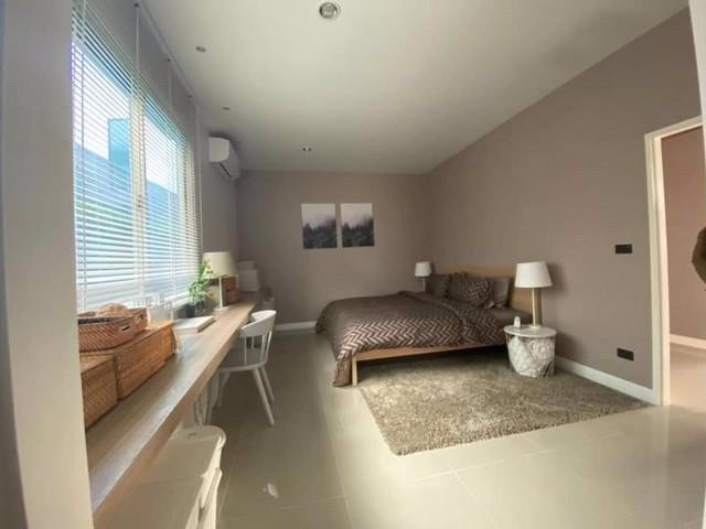 รหัสc3193-ให้เช่าบ้านเดี่ยว-2ชั้น-ติดห้าง-the-nine-ถนนพระราม-9-เฟอร์นิเจอร์ครบ-พร้อมเข้าอยู่