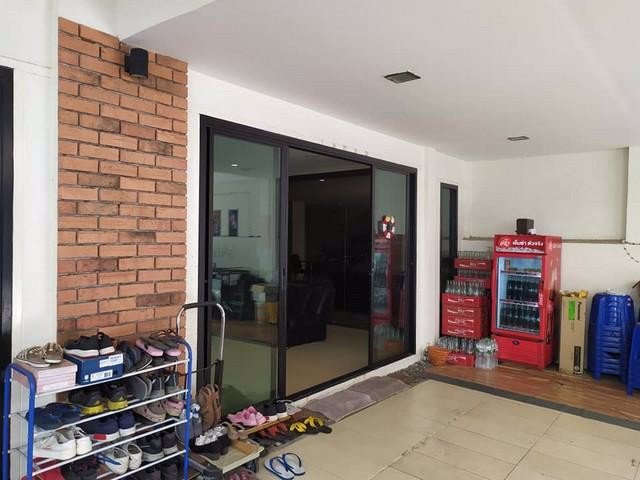 รหัสc3192-ให้เช่าทาวน์เฮ้าส์-3ชั้น-2คูหาติด-ถนนรามคำแหง-ใกล้มหาวิทยาลัยรามคำแหง-เหมาะทำโฮมออฟฟิศ