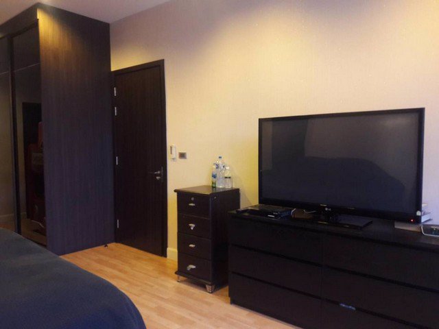 รหัสc3191-ให้เช่าและขายบ้านแฝด3ชั้น-หมู่บ้าน-บ้านกลางเมืองรัชดา36-luxury-modern-design-เครือ-ap