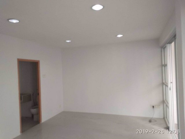 รหัสc3200-ให้เช่าทาวน์โฮม-4ชั้น-ลาดพร้าว87-เหมาะทำโฮมออฟฟิศ-พร้อมเข้าอยู่