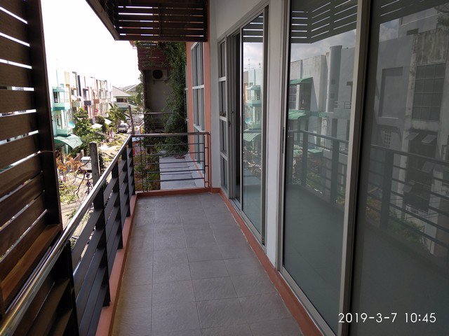 รหัสc3200-ให้เช่าทาวน์โฮม-4ชั้น-ลาดพร้าว87-เหมาะทำโฮมออฟฟิศ-พร้อมเข้าอยู่