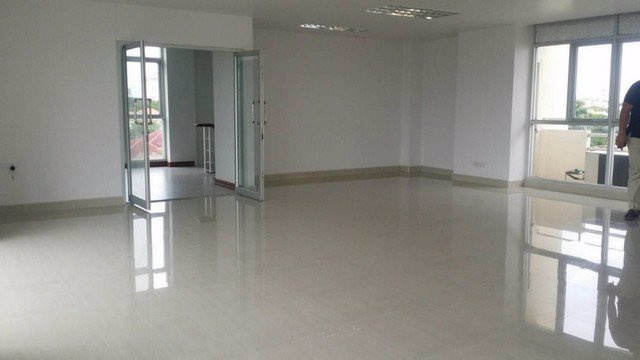 รหัสc3197-ให้เช่าอาคารสำนักงาน-8ชั้น-มีลิฟท์-ถนนศรีนครินทร์-ใกล้ซีคอนสแควร์-เหมาะทำสำนักงาน