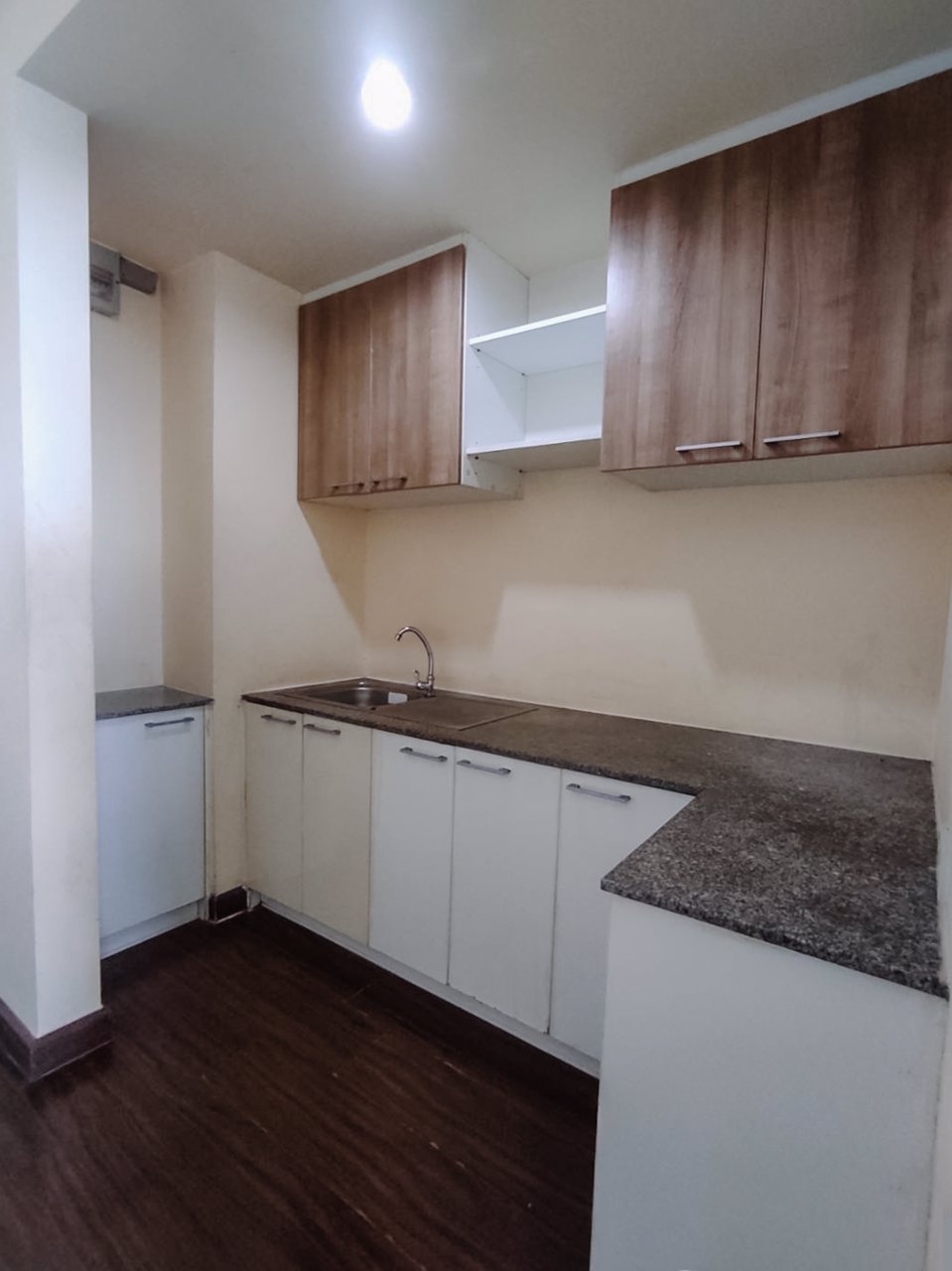 ขายคอนโด-1ห้องนอน-1-ห้องน้ำ-พร้อมเฟอร์นิเจอร์-ใกล้แอร์พอร์ตลิงค์หัวหมาก