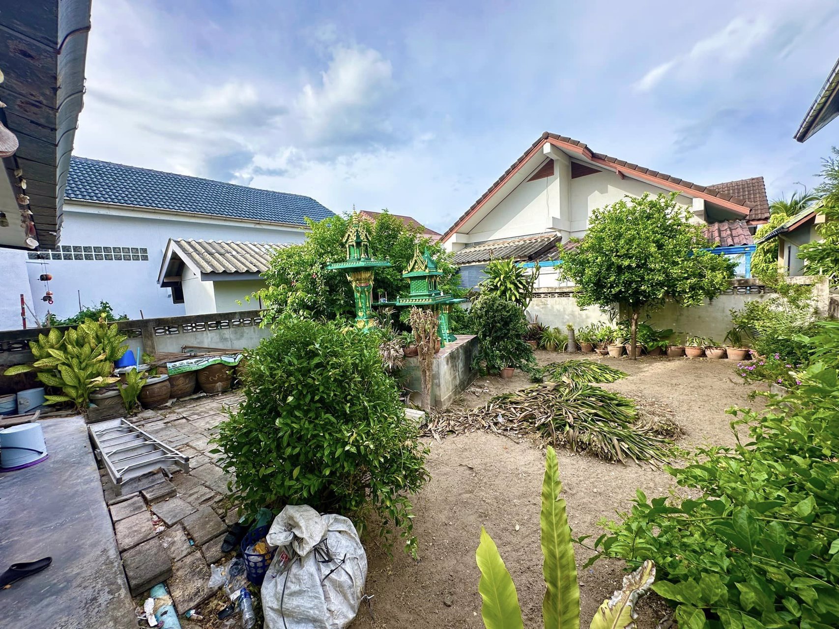 ขาย-ตึกแถว-3-ชั้น-3-คูหา-ทะเล-อ่าวประจวบ