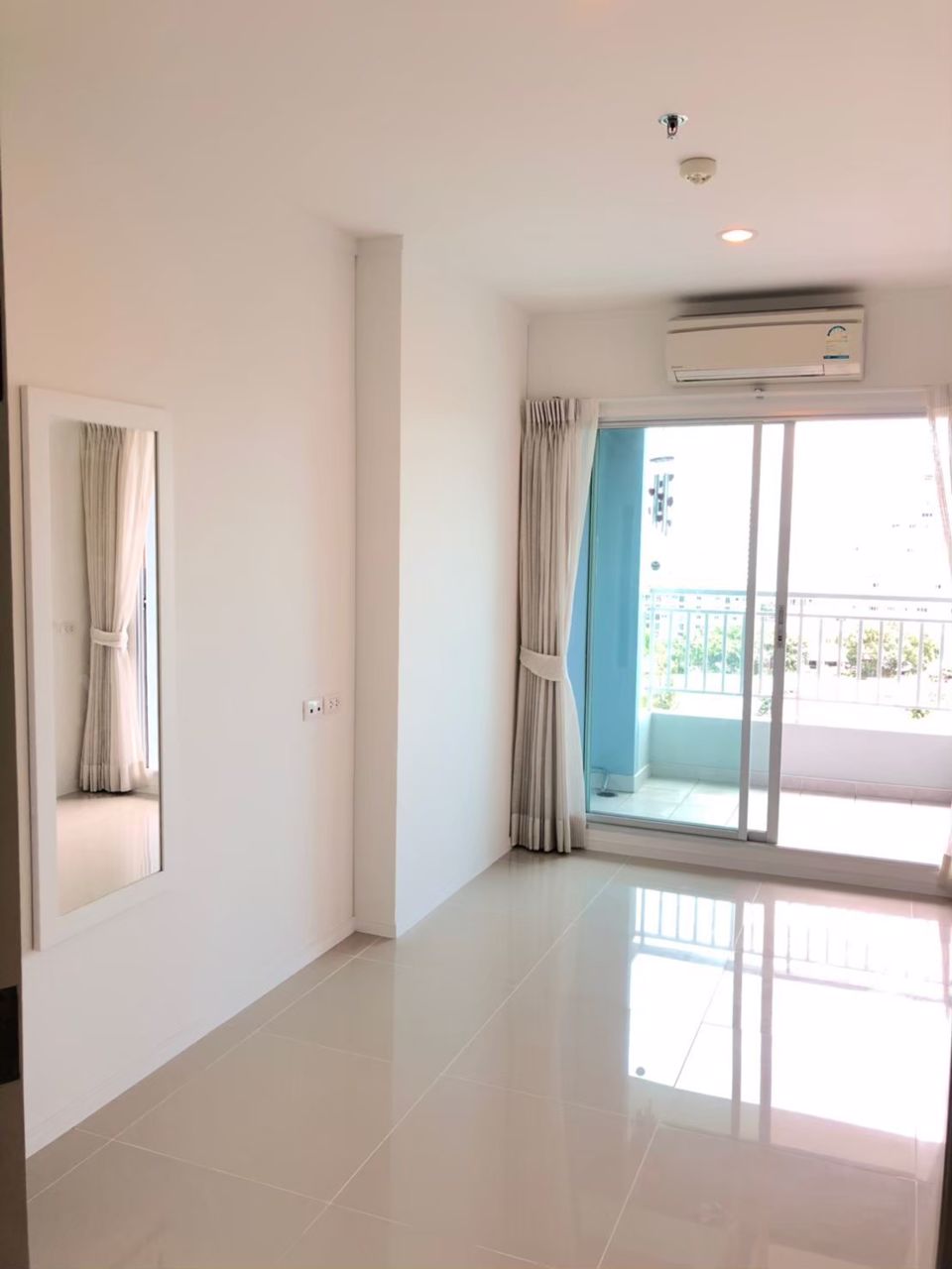 ขายห้องเปล่า-ห้องใหม่-28-ตรม-ชั้น11-คอนโด-ลุมพินี-ปาร์ค-บีช-จอมเทียน